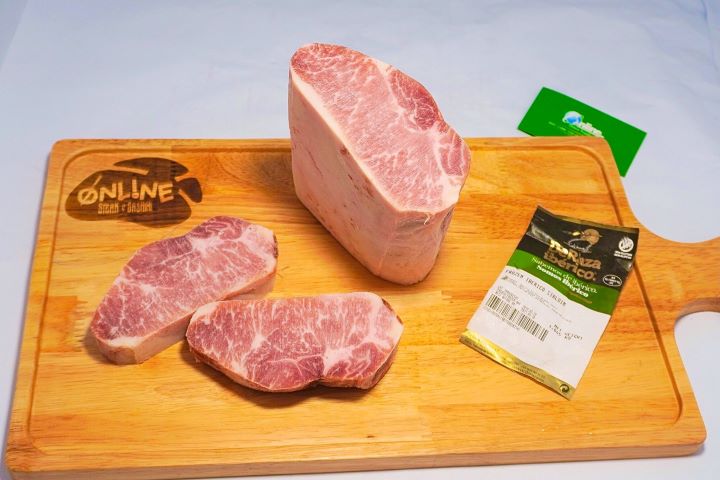 Thịt thăn lưng trước heo Iberico